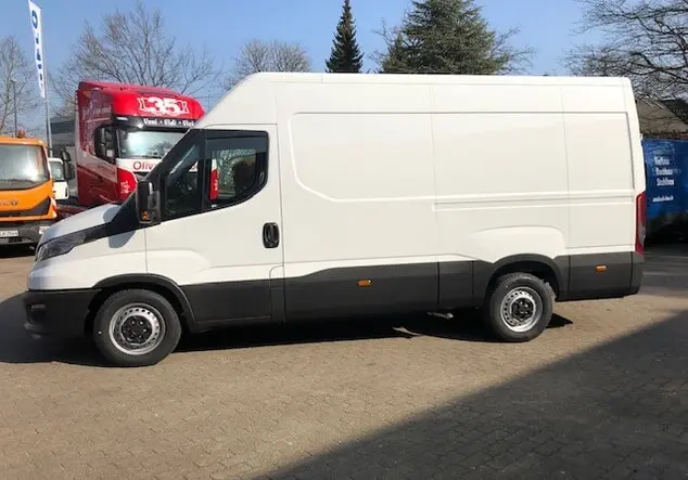 Angebotsdetails Iveco Daily Automatik Ladeboden Weiß