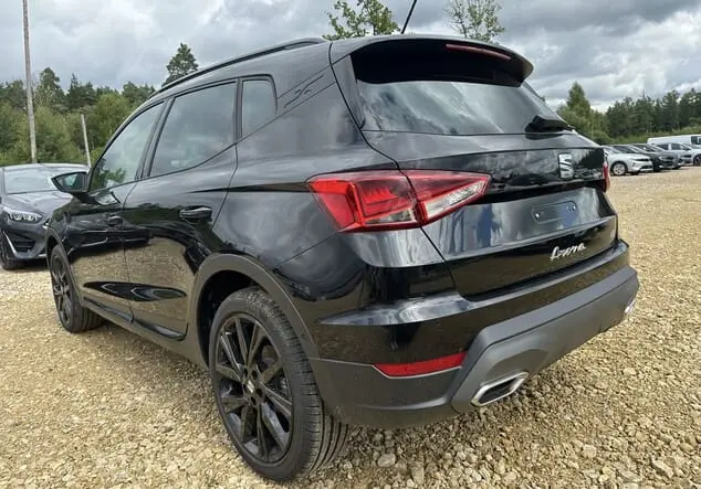 Angebotsdetails Seat Arona Seat Arona FR Black Edition 1.5 TSI 110 kW (150 PS) 7-Gang-DSG Midnight Schwarz Metallic