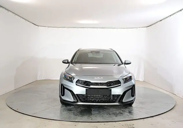 Angebotsdetails Kia XCeed Kia Xceed MY26 1.0 T-GDI MHEV 85 kW (115 PS) 7-Gang-DCT Lunarsilber Metallic
