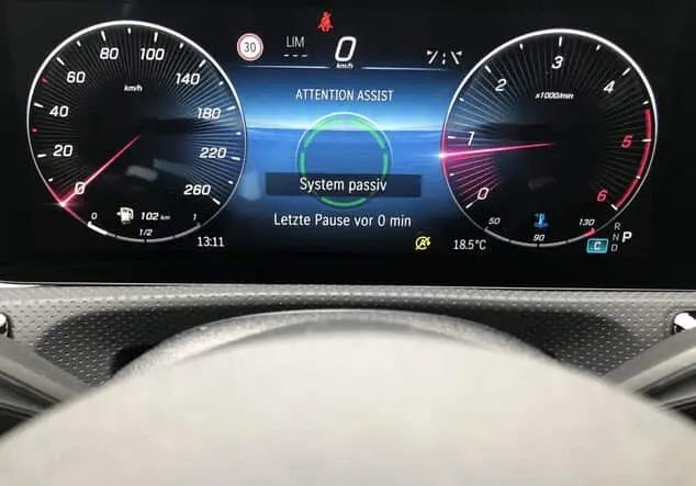 Angebotsdetails Mercedes-Benz CLA 220 d Shooting Brake ++verfügbar ab 27.09.2025++ Grau manufaktur lack manufaktur alpingrau uni