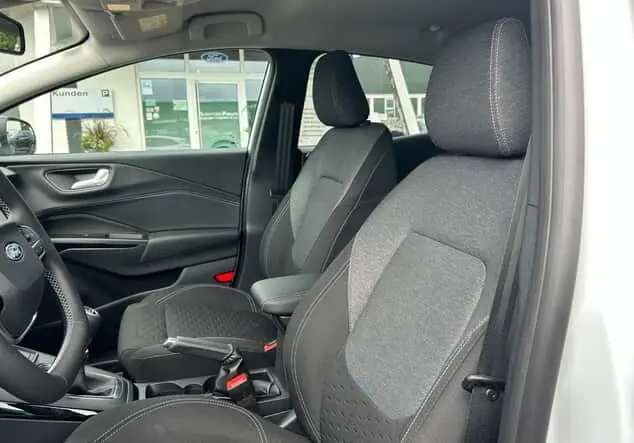 Angebotsdetails Ford Puma Titanium Weiß