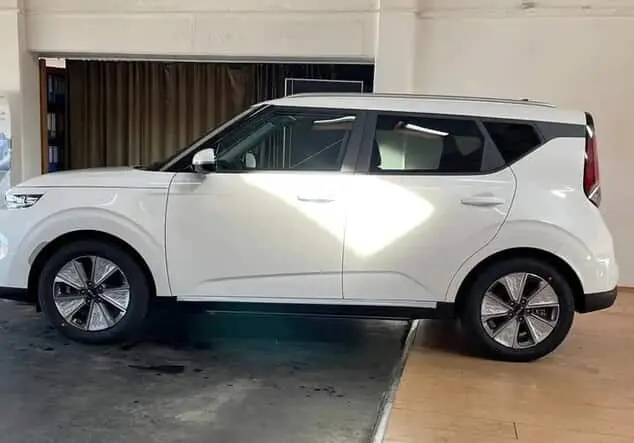 Angebotsdetails Kia Soul eSoul Inspiration Blau / weiß / schwarz