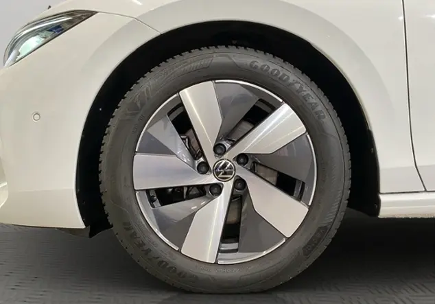 Angebotsdetails Volkswagen Passat Variant B9 2.0 TDI Elegance KLIMA WeiÃ (Pure White)