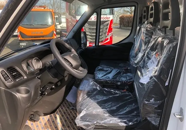 Angebotsdetails Iveco Daily Automatik Ladeboden Weiß