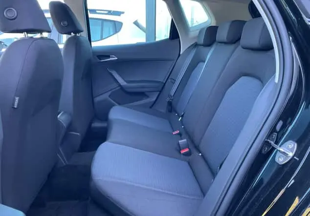 Angebotsdetails Seat Arona Arona Road Edition 1.0 TSI 85 kW (116 PS) 7-Gang-DSG Weiß Metallic, Schwarz Metallic, Grau Metallic