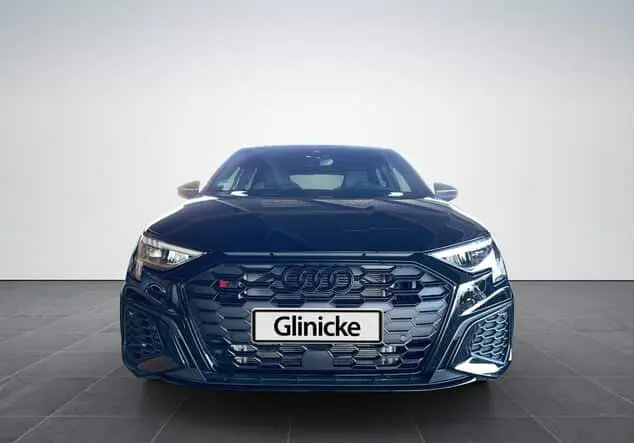 Angebotsdetails Audi S3 Audi S3 Sportback TFSI 228 (310) kW (PS) S tronic Mythosschwarz Metallic