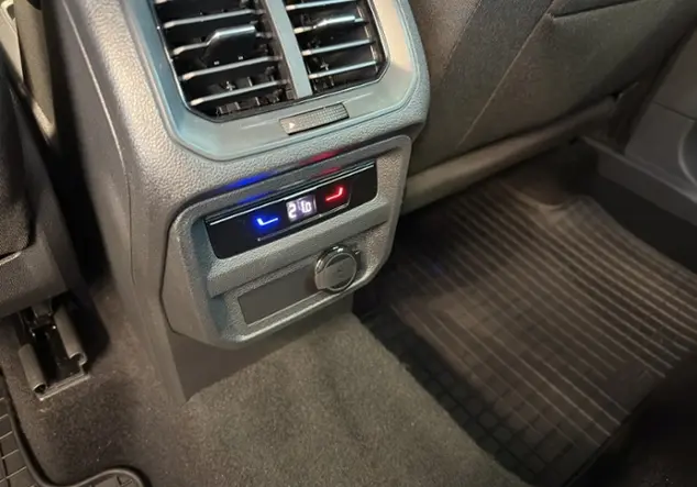 Angebotsdetails Volkswagen Tiguan 1.5TSI Life RfK MatrixLED Silber (Ivory Silver Metallic)