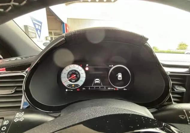 Angebotsdetails Kia XCeed GT-Line + Grau ((H8G) DARK PENTA METAL M)