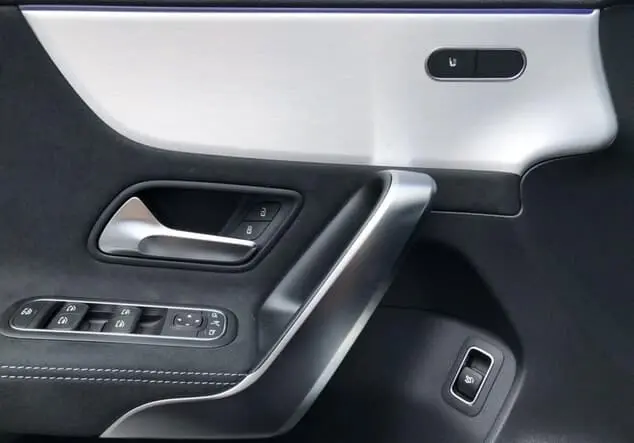 Angebotsdetails Mercedes-Benz A-Klasse 200 Limousine ++verfügbar ab 24.09.25++ Grau manufaktur lack manufaktur alpingrau uni