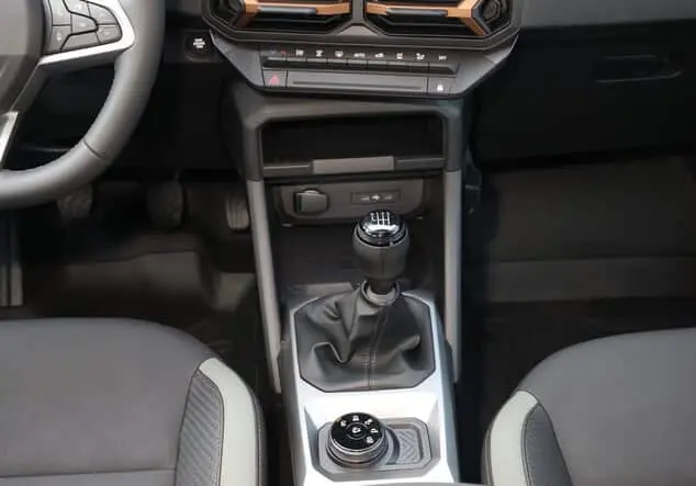 Angebotsdetails Dacia Duster Extreme TCe 130 City-P. Technik-P. Zeder-Grün (Grün)