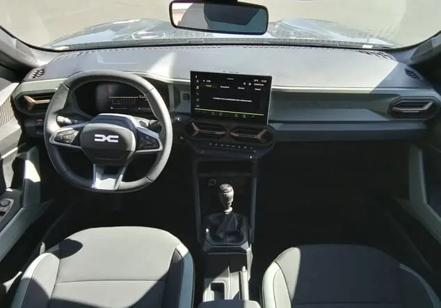 Angebotsdetails Dacia Duster Duster Extreme mild hybrid 96kW (130 PS) 6-Gang Dolomit-Grau Metallic