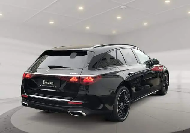 Angebotsdetails Mercedes-Benz E 450 d 4MATIC T-Modell ++sofort verfügbar++ Schwarzlack obsidianschwarz