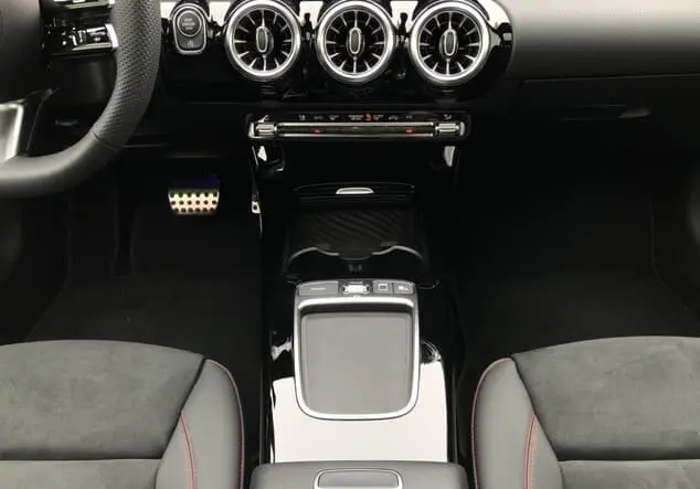 Angebotsdetails Mercedes-Benz A 220 d Limousine Grau-lack mountaingrau