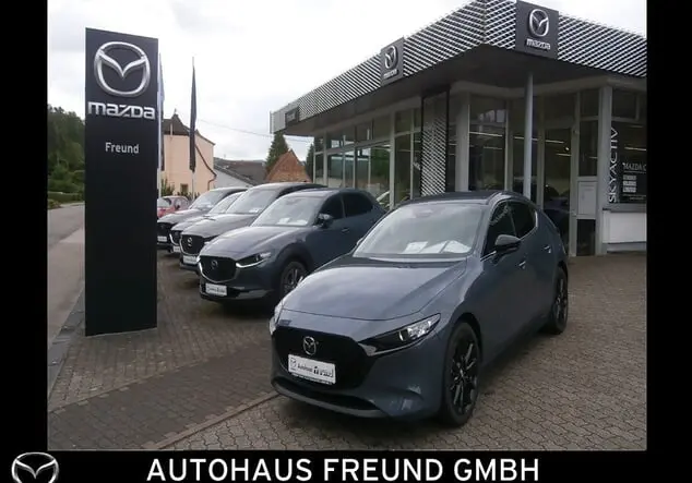 Angebotsdetails Mazda 3 2.5L e-SKYACTIV G 140PS 6AT HOMURA POLYMETAL GRAY