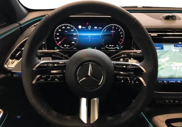 Angebotsdetails Mercedes-Benz E 300 de 4MATIC Limousine mit EQ Hybrid ++sofort verfügbar++ Metalliclack graphitgrau