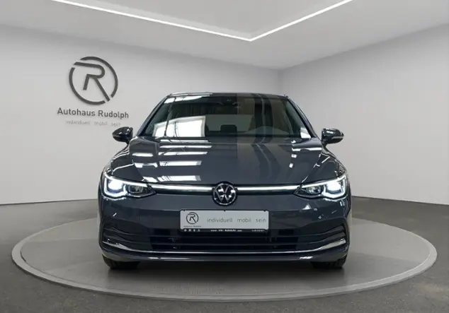 Angebotsdetails Volkswagen Golf VIII 1.5 TSI Style +NAVI+MEMORYSITZ Grau (Delfingrau Metallic)