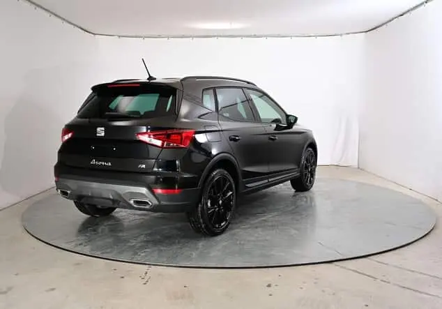 Angebotsdetails Seat Arona Seat Arona FR Black Edition 1.5 TSI 110 kW (150 PS) 7-Gang-DSG Midnight Schwarz Metallic