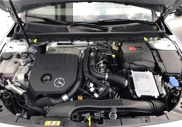 Angebotsdetails Mercedes-Benz A-Klasse 180 ++sofort verfügbar++ Metalliclack hightechsilber