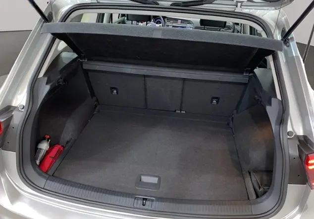 Angebotsdetails Volkswagen Tiguan 2.0 TDI Highline / Silber (Tungsten Silver Metallic)