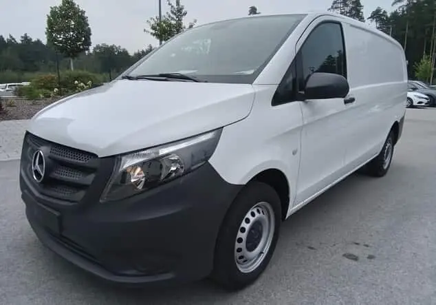 Angebotsdetails Mercedes-Benz Vito Mercedes-Benz Kastenwagen 114 CDI lang TSG 380 100 kW (136 PS) 6-Gang Heckantrieb ArktikweiÃ