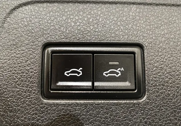 Angebotsdetails Volkswagen Passat Variant GTE 1.4 TSI / Schwarz (Deep Black Perleffekt)