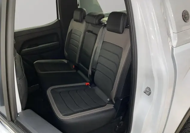 Angebotsdetails Volkswagen Amarok 3.0 TDI 4Motion Aventura DC +NAVI+AHK+SOU WeiÃ (Clear White)