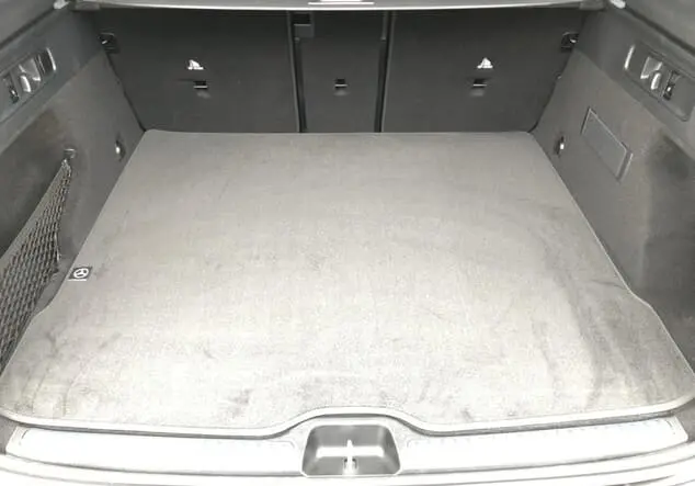 Angebotsdetails Mercedes-Benz GLC 200 4MATIC Graulack graphitgrau