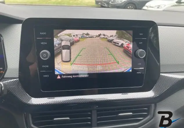 Angebotsdetails Volkswagen T-Cross 1.0 TSI Life RfK NaviVor Schwarz