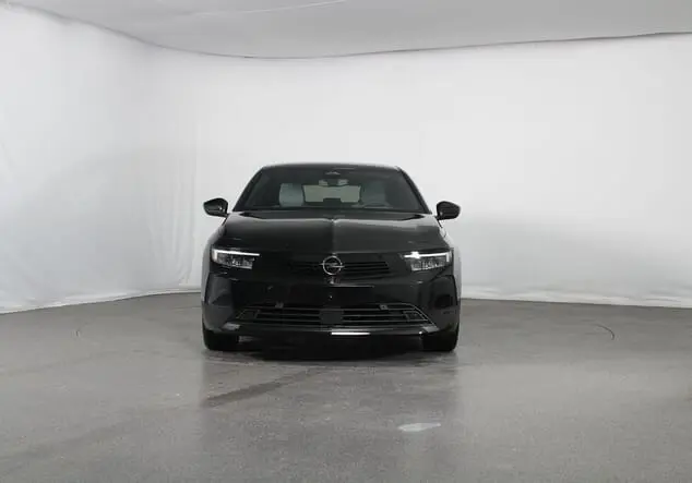 Angebotsdetails Opel Astra Opel Astra Edition 1.2 Turbo 96 kW (130 PS) 6-Gang Karbon Schwarz Metallic