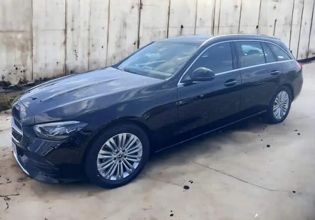 Angebotsdetails Mercedes-Benz C-Klasse C 180 T-Modell AVANTGARDE, Automatikgetriebe 9G-Tronic, aktiver Abstandsassistent, Klimaautomatik, SHZ, Schwarz