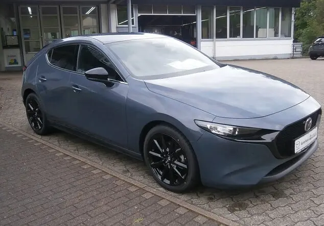 Angebotsdetails Mazda 3 2.5L e-SKYACTIV G 140PS 6AT HOMURA POLYMETAL GRAY