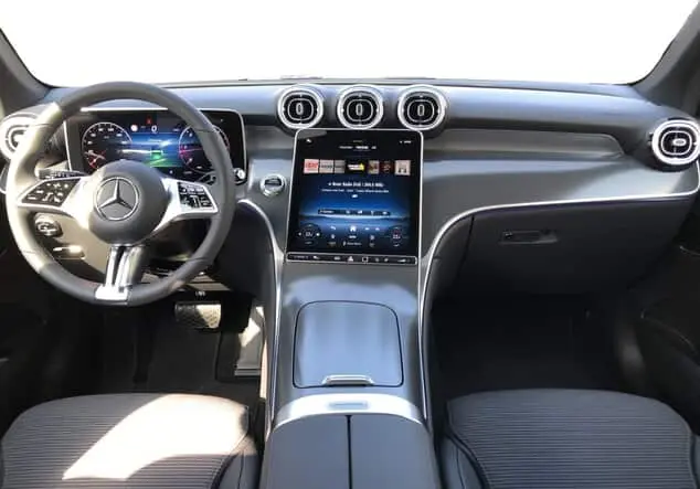 Angebotsdetails Mercedes-Benz GLC 220 d 4MATIC Blau-lack spektralblau