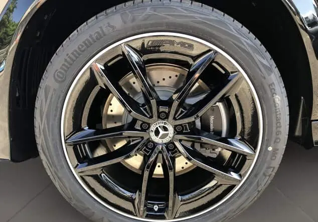 Angebotsdetails Mercedes-Benz GLE 450 d 4MATIC ++sofort verfügbar++ Metalliclack obsidianschwarz