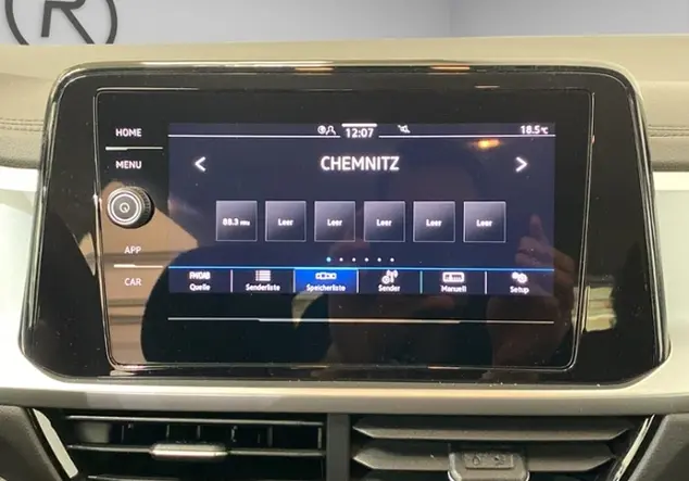 Angebotsdetails Volkswagen T-Roc 1.0 TSI Life 85 kW (116 PS) 6-Gang Grau (Ascotgrau)