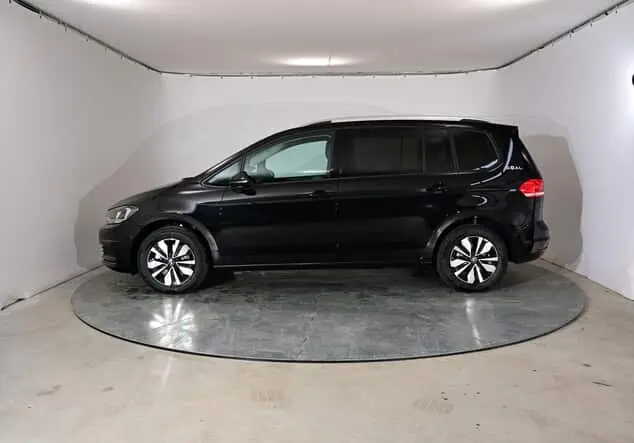 Angebotsdetails Volkswagen Touran Volkswagen Touran GOAL 1.5 TSI 110 kW (150 PS) 7-Gang-DSG Grenadillschwarz Metallic