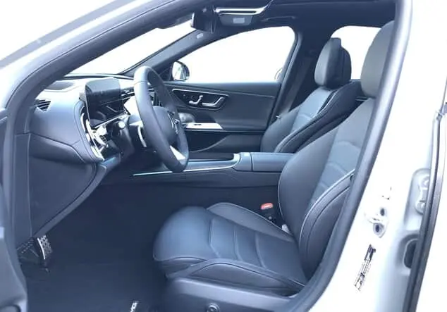 Angebotsdetails Mercedes-Benz E 300 e 4MATIC Limousine mit EQ Hybrid ++sofort verfügbar++ Manufaktur lack manufaktur alpingrau uni