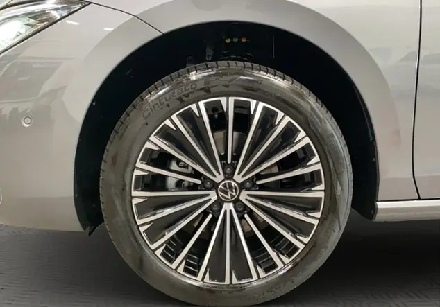 Angebotsdetails Volkswagen Passat Variant B9 2.0 TDI Elegance KLIMA Grau (Diabasgrau Metallic)