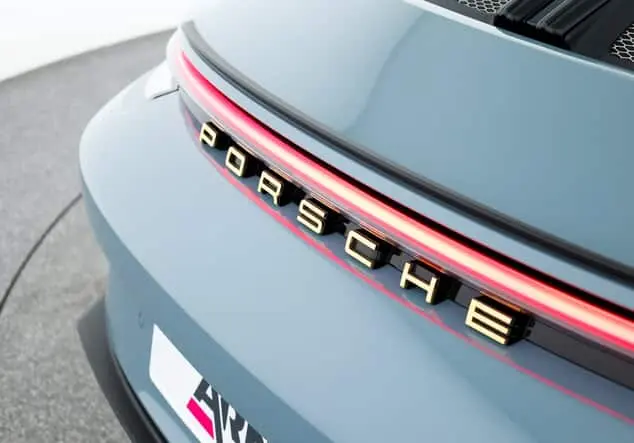 Angebotsdetails Porsche 911 S/T | Lift | 6-Gang | Heritage Design | Schalensitze | LED-Matrix | Bose Blau