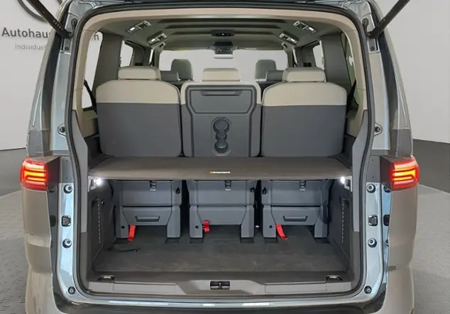 Angebotsdetails Volkswagen T7 Multivan 2.0 TDI Life Langer Ãberhang KLI Grau (Indiumgrau Metallic)