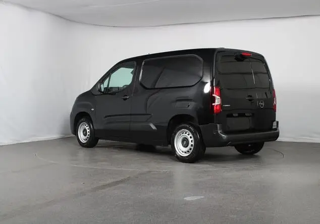 Angebotsdetails Opel Combo Opel Combo Cargo L1 mit normaler Nutzlast 1.5 Diesel 75 kW (102 PS) 6-Gang Karbon Schwarz Metallic