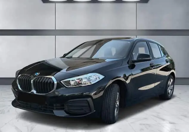 Angebotsdetails BMW 1er 116d, Schaltung, M-Lederlenkrad, PDC, Sitzheizung schwarz