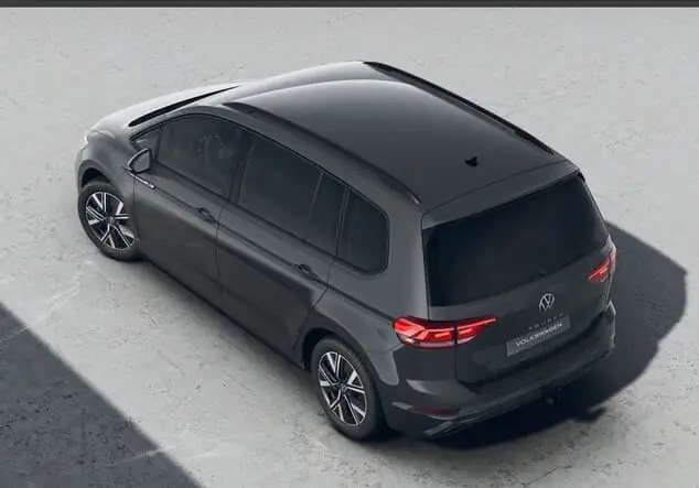 Angebotsdetails Volkswagen Touran Volkswagen Touran Highline R-Line 1.5 TSI 110 kW (150 PS) 7-Gang-DSG Urano Grau