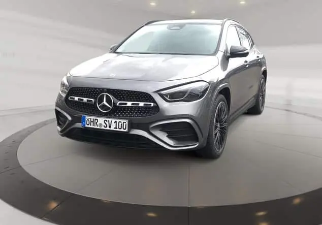 Angebotsdetails Mercedes-Benz GLA 200 ++sofort verfügbar++ Metalliclack mountaingrau