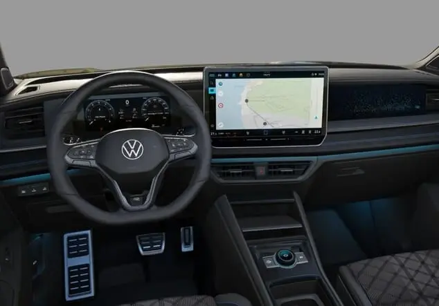 Angebotsdetails Volkswagen Tayron Volkswagen Tayron R-Line 2.0 TSI 195 kW (265 PS) 7-Gang-DSG 4MOTION Cipressino-Grün Metallic