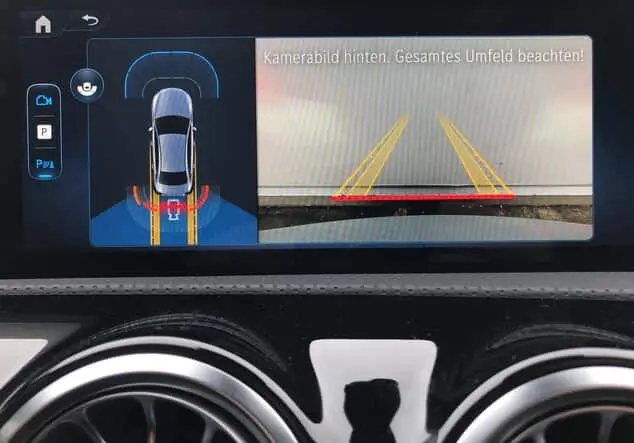 Angebotsdetails Mercedes-Benz A-Klasse 200 Limousine ++ verfügbar ab 15.03.2026 ++ Grau manufaktur lack manufaktur alpingrau uni