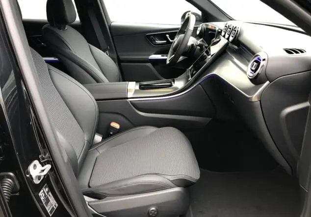 Angebotsdetails Mercedes-Benz GLC 200 4MATIC Schwarz-Lack obsidianschwarz