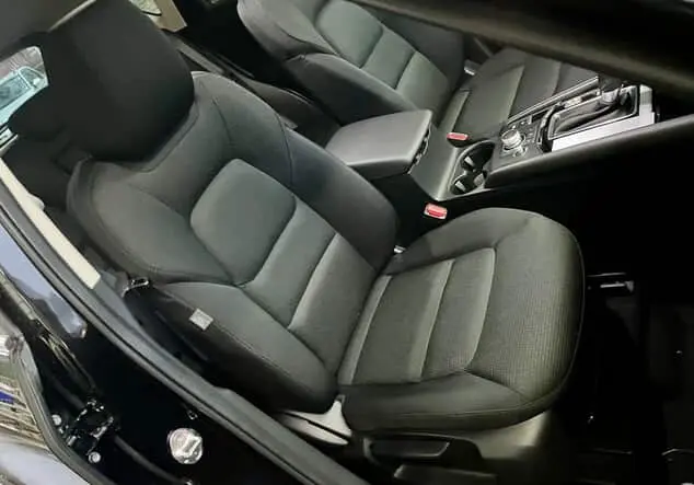 Angebotsdetails Mazda CX-5 CX-5 2023 5WGN 2.5L e-SKYACTIV G 194ps 6AT AD'VANTAGE schwarz