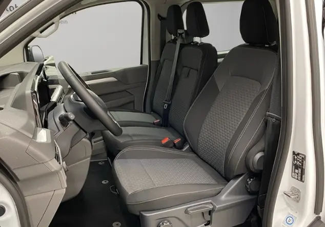 Angebotsdetails Volkswagen T7 Caravelle 2.0 TDI LR Weiß (Candy-Weiß)