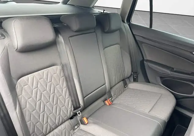 Angebotsdetails Volkswagen Golf Golf Variant Life 2,0 l TDI SCR 110 kW (150 PS) 7-Gang-Doppelkupplungsgetriebe Grenadillschwarz Metallic