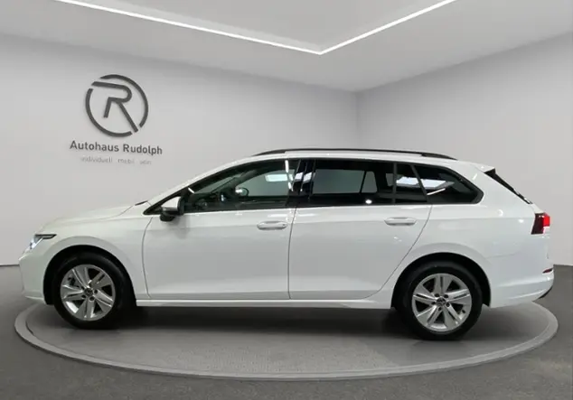 Angebotsdetails Volkswagen Golf VIII Variant 1.5 TSI Life / WeiÃ (Pure White)